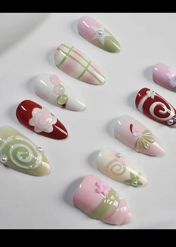 Pastel Renkli Çoklu Tırnak Süslemeleri - Görsel 3