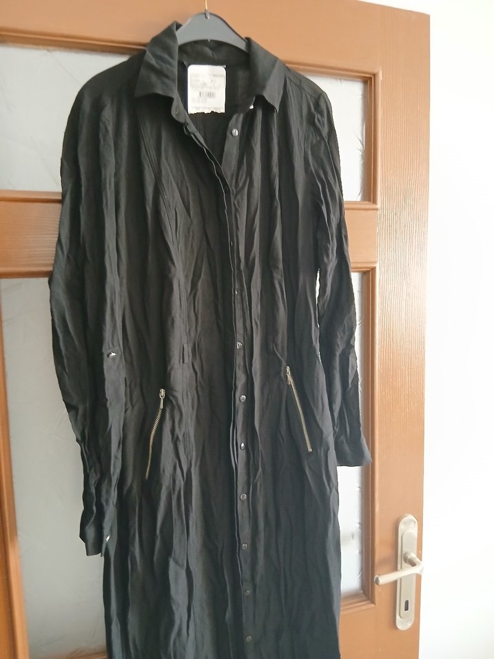 Siyah Uzun Düğmeli Elbise - Görsel 2