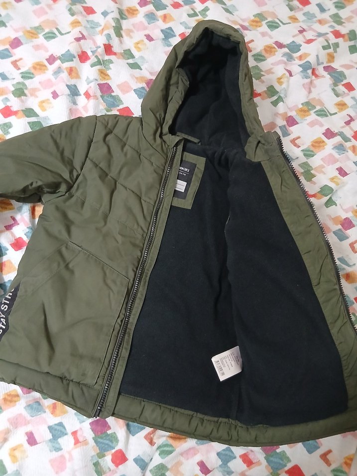 Koyu Yeşil Kapüşonlu Erkek Çocuk Mont - Görsel 2