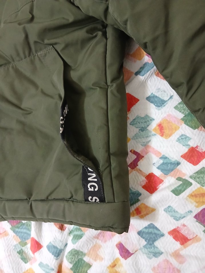 Koyu Yeşil Kapüşonlu Erkek Çocuk Mont - Görsel 3