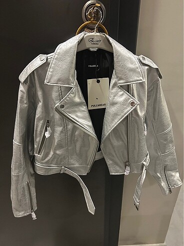 m Beden gri Renk Pull and bear deri ceket