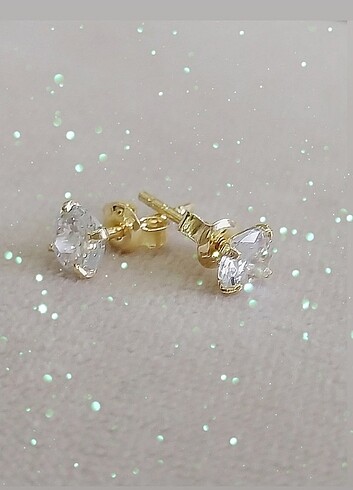 Gümüş 5 mm zirkon taşlı küpe 