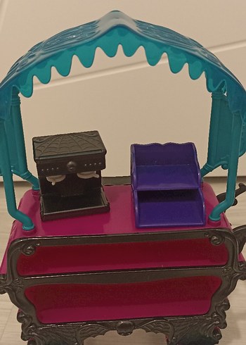 monster high oyuncağı - Görsel 3
