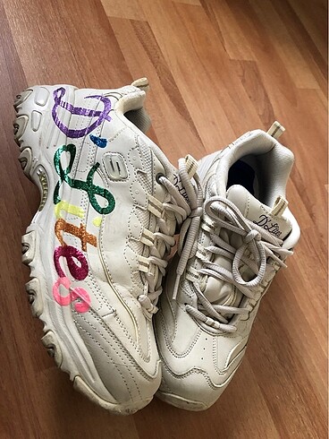 Skechers Orijinaldir sayfasından alındı ama önceden