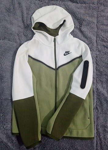 Nike Tech Fleece