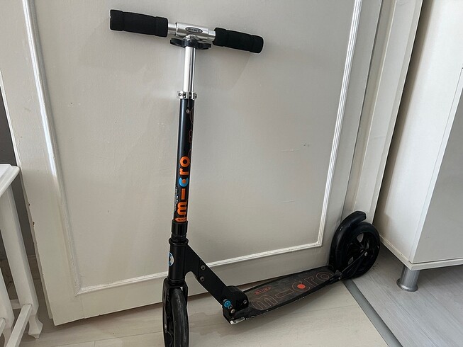 Micro Micro Black Çocuk Scooter