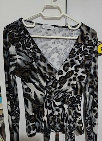 Leopar desenli bluz 