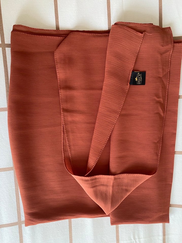 Turuncu kadın şal janjanlı - Görsel 2