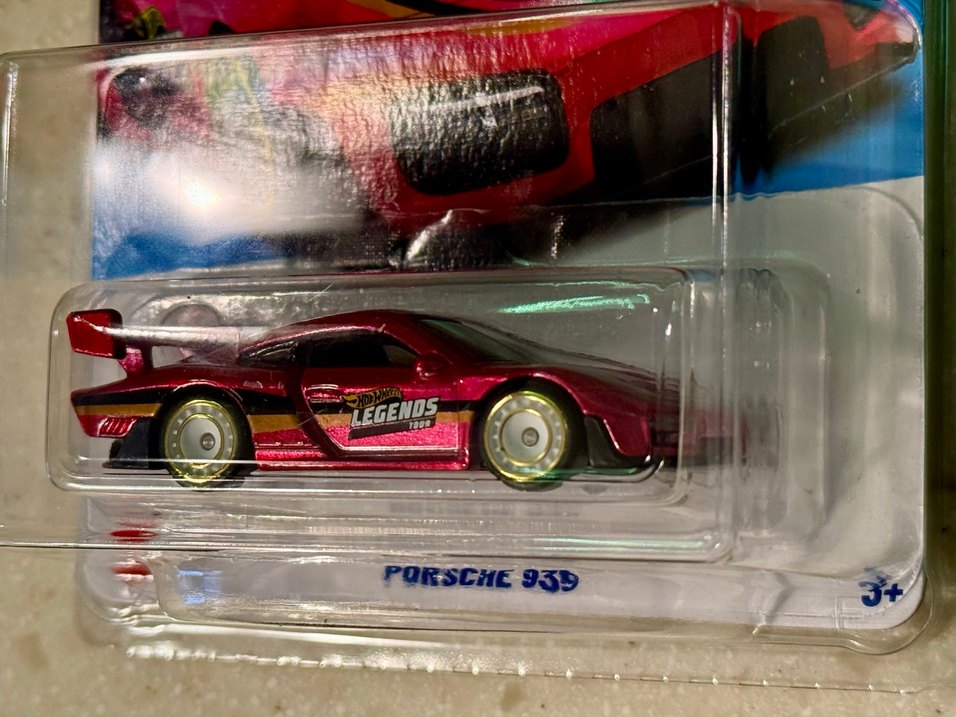 Hot Wheels Legends Tour Porsche 935 - Görsel 4