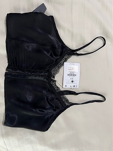 Bershka Siyah büstiyer