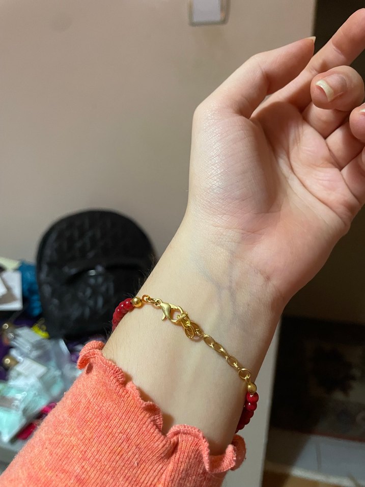Beyaz ve Kırmızı Boncuklu Bohem Bileklik - Görsel 2