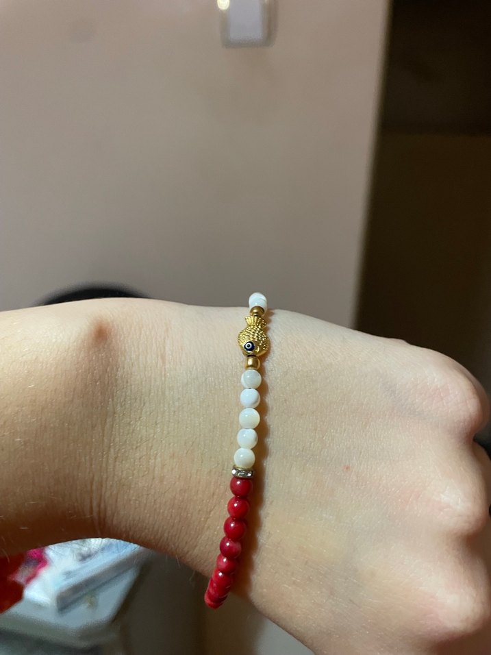 Beyaz ve Kırmızı Boncuklu Bohem Bileklik - Görsel 3