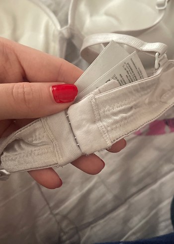 Beyaz Sütyen - Görsel 3