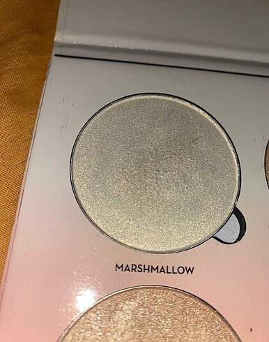 Beden Renk highlighter seti anastasia