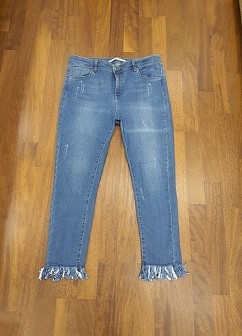 PAÇASI PÜSKÜLLÜ TARZ JEANS