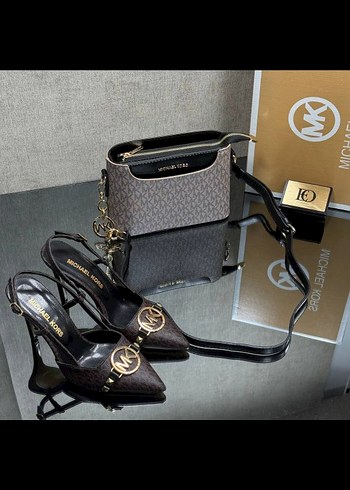 Diğer Michael Kors Siyah Deri Tokalı Kadın Çanta