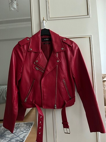 Pull bear kırmızı deri ceket