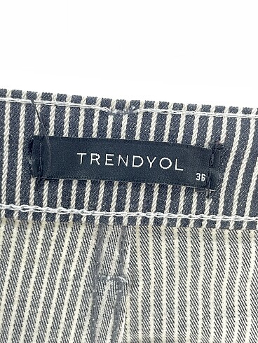 34 Beden çeşitli Renk Trendyol & Milla Jean / Kot %70 İndirimli.