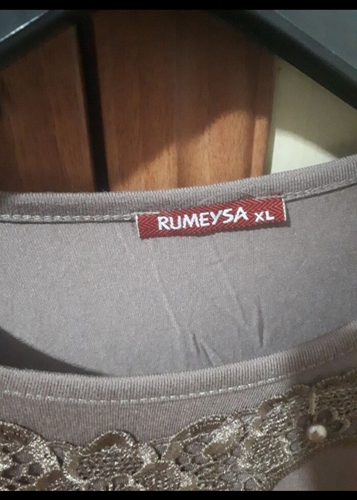 Yaka Detayli Bluz - Görsel 2