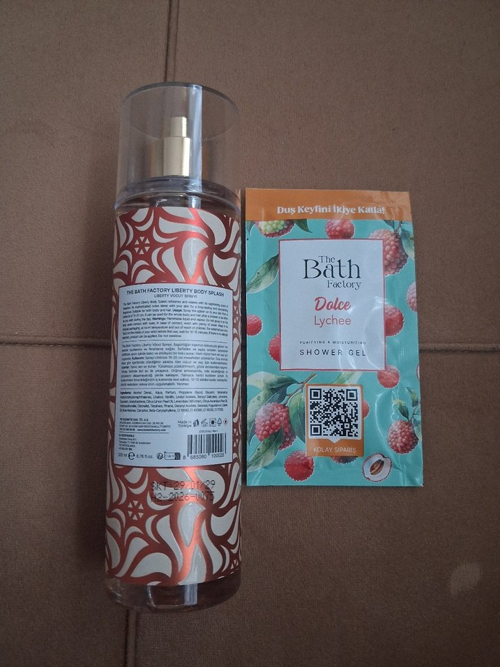 The Bath Factory Liberty vücut sprey+duş jeli - Görsel 2