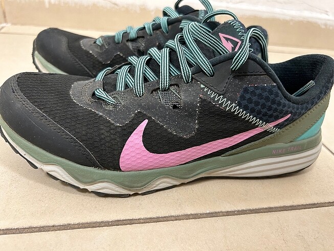 Nike spor ayakkabı