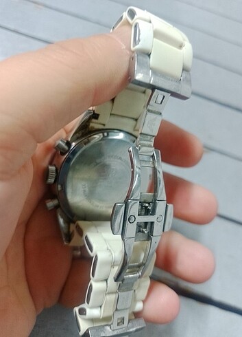  Beden beyaz Renk Emporio Armani erkek kol saati 