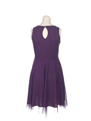 l Beden PreLoved Kısa Elbise %70 İndirimli.