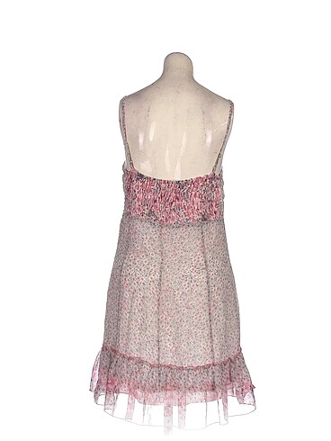 42 Beden PreLoved Kısa Elbise %70 İndirimli.