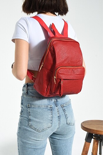 Kırmızı kadın çok bölmeli sırt çantası