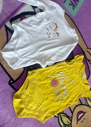 Kız bebek çıtçıtlı badi