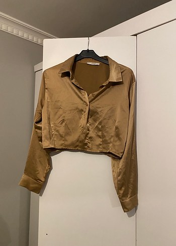 Bej Parlak Düğmeli Uzun Kollu Kadın Gömlek - Görsel 2