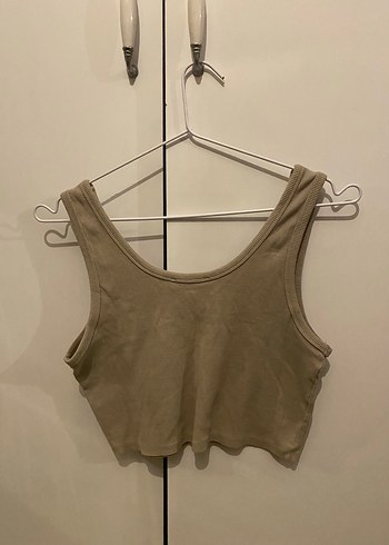 Bej V Yakalı Kadın Atlet - Görsel 4