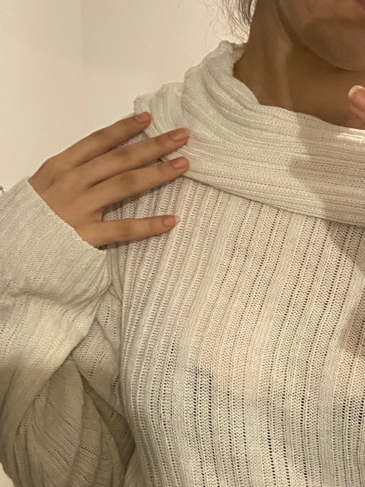 Kadın Beyaz Boğazlı Triko Kazak - Görsel 3