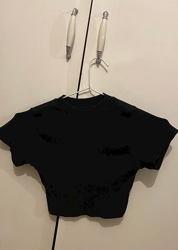 Siyah Kısa Kollu Denim Crop Top - Görsel 3