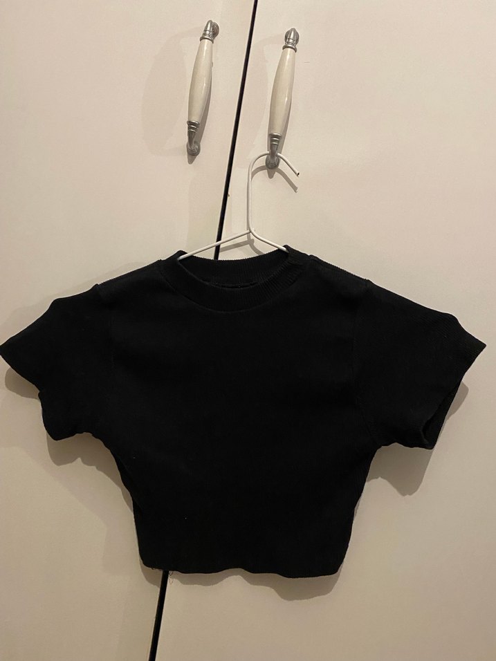 Siyah Kısa Kollu Denim Crop Top - Görsel 3