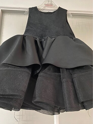Siyah çocuk abiye elbise