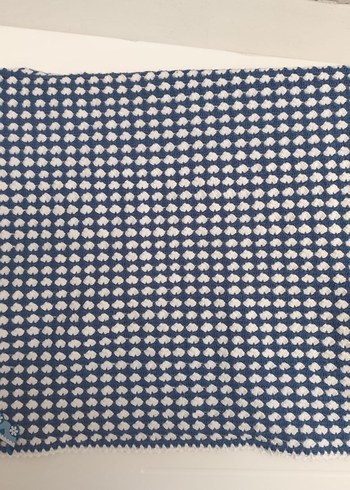 Nakışlı Mavi Örgü Çocuk Battaniyesi - Görsel 2