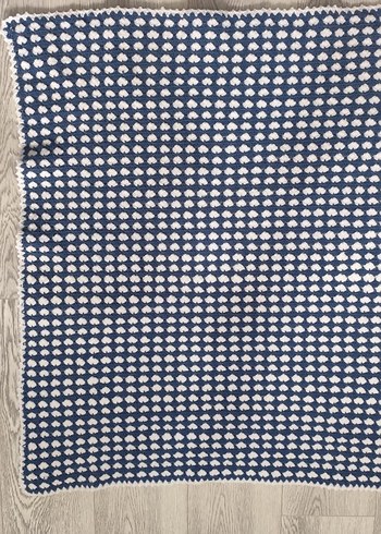 Nakışlı Mavi Örgü Çocuk Battaniyesi - Görsel 5