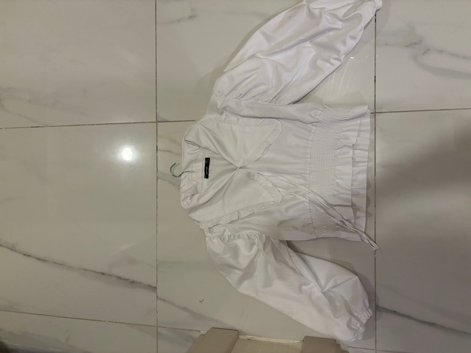 Fırfırlı Yakalı Beyaz Kadın gömlek - Görsel 2