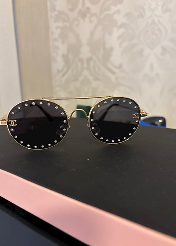 Altın Renkli Parlak Taşlı Kadın Gözlüğü - Görsel 3