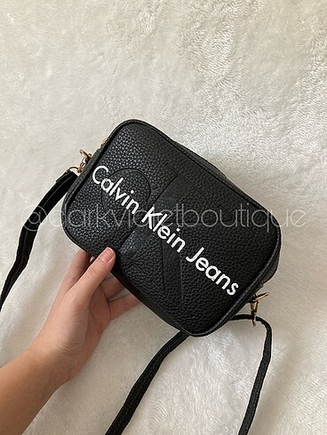 Calvin Klein Ck askılı çanta