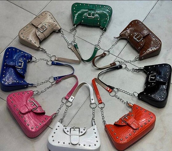 Stradivarius Zımbalı çanta