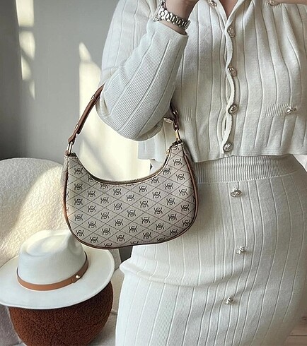  Beden Mango model çanta