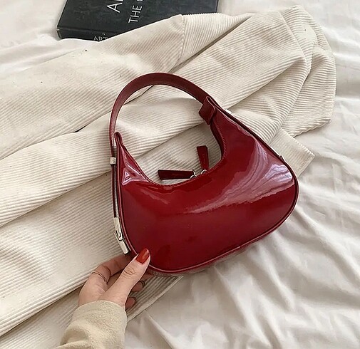 American Vintage Kırmızı rugan çanta