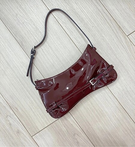 Bershka Rugan retro çanta