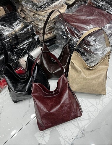 Beden bordo Renk Kırışık deri kol çantası