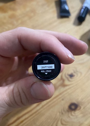 Nyx marka Parlak Pembe Ruj - Görsel 3