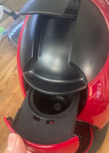 Kırmızı Nescafé Dolce Gusto Kahve Makinesi - Görsel 3