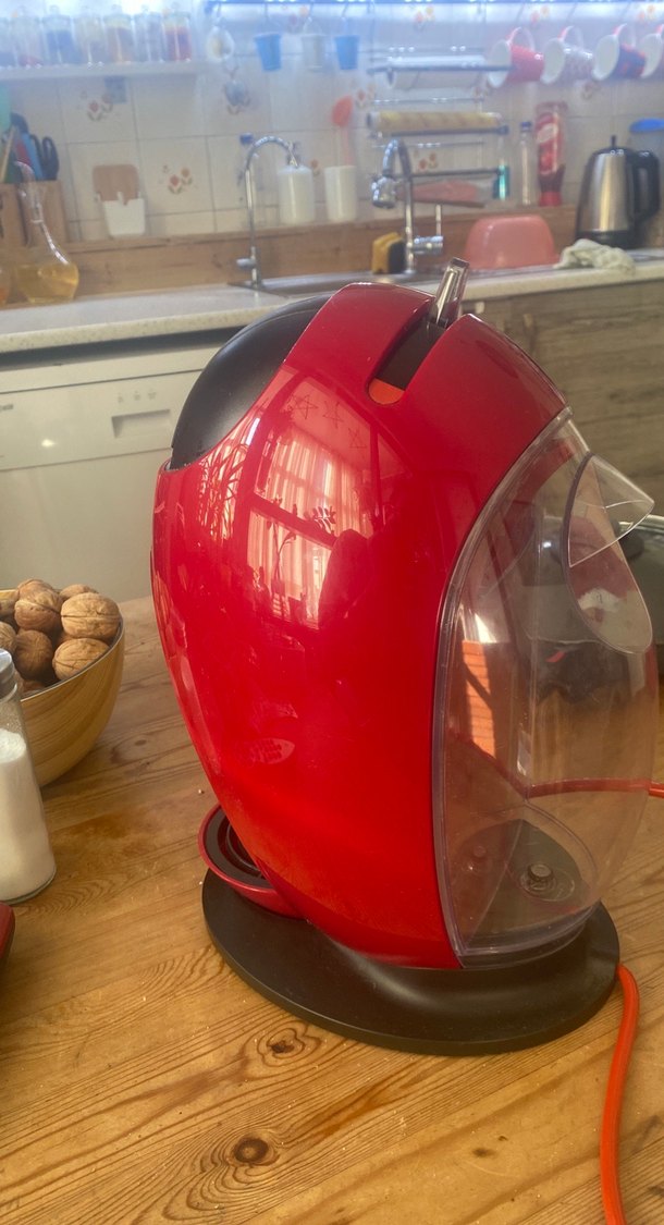 Kırmızı Nescafé Dolce Gusto Kahve Makinesi - Görsel 2