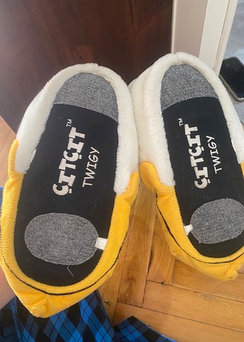 Kız Çocuk Sarı Baskılı Sıcak Terlik - Görsel 3